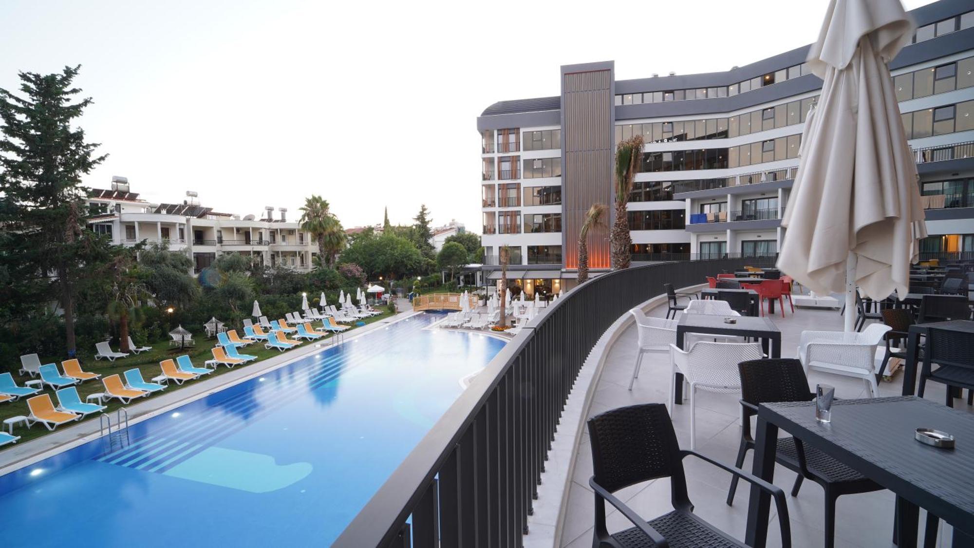 The Raga Side Ultra All Inclusive (Adults Only) Buitenkant foto